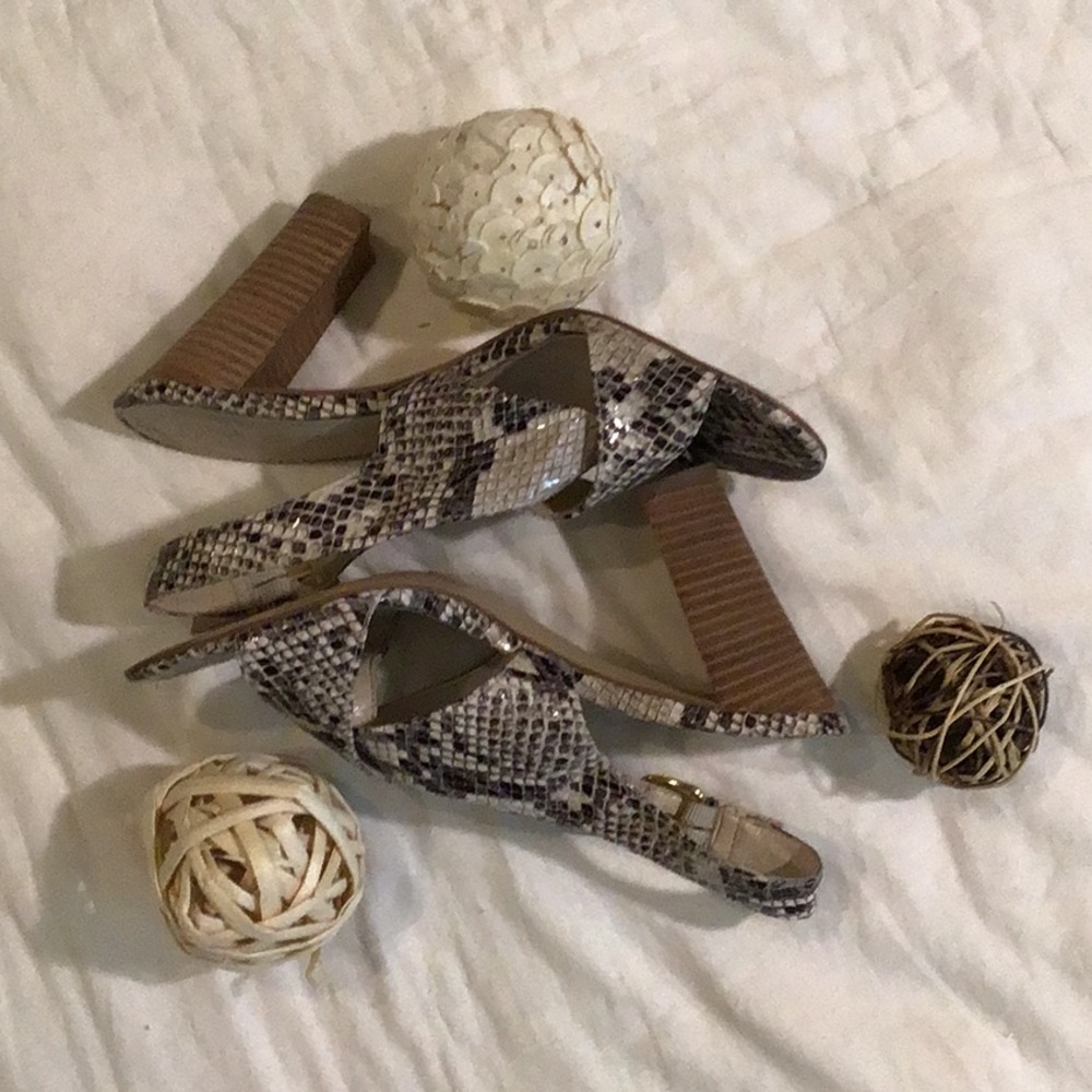 JONES NEW YORK  Snake Skin 4” Block Heels …